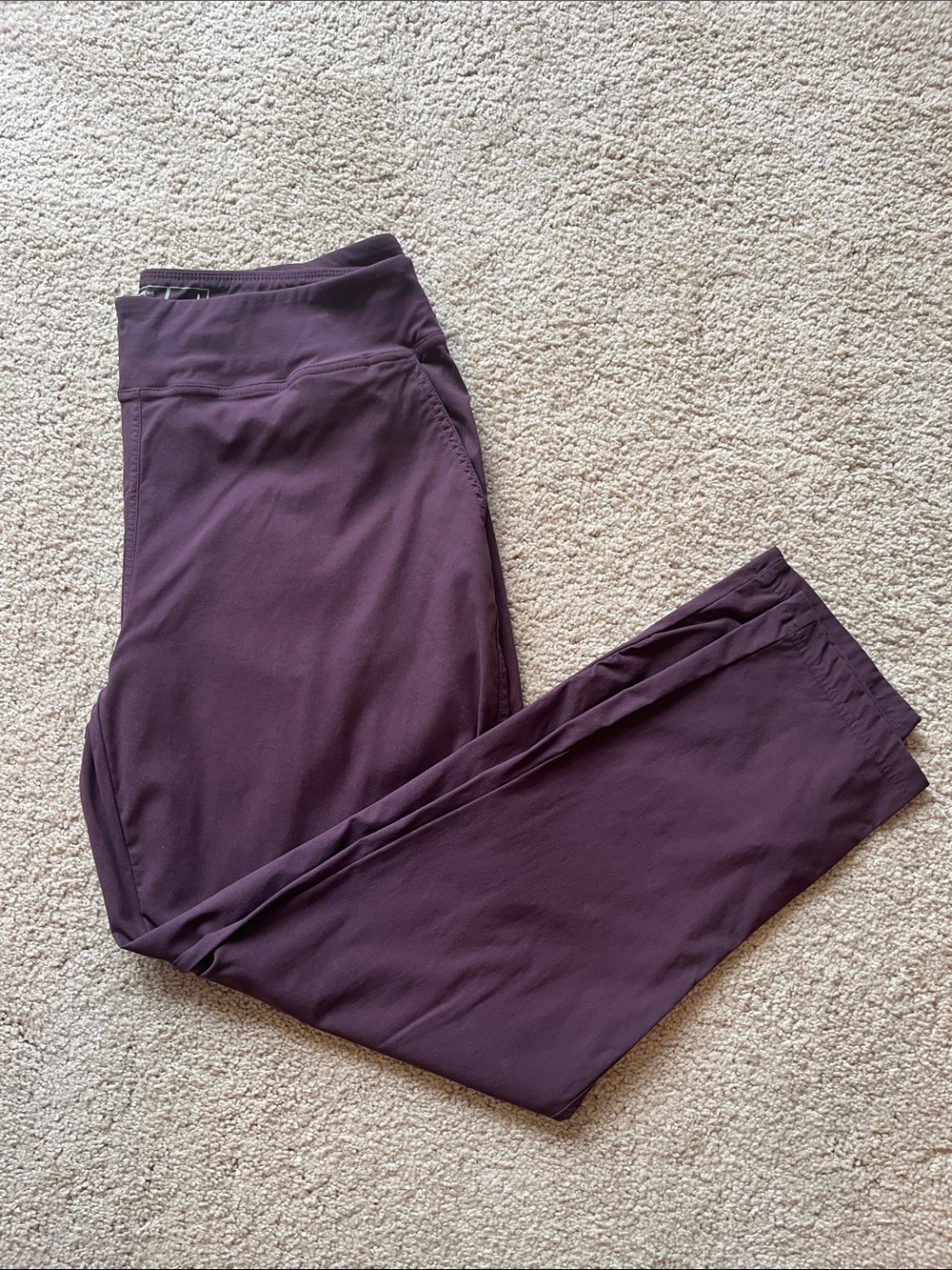 Mountain Hardwear Women's Plum Straight-Leg Pants